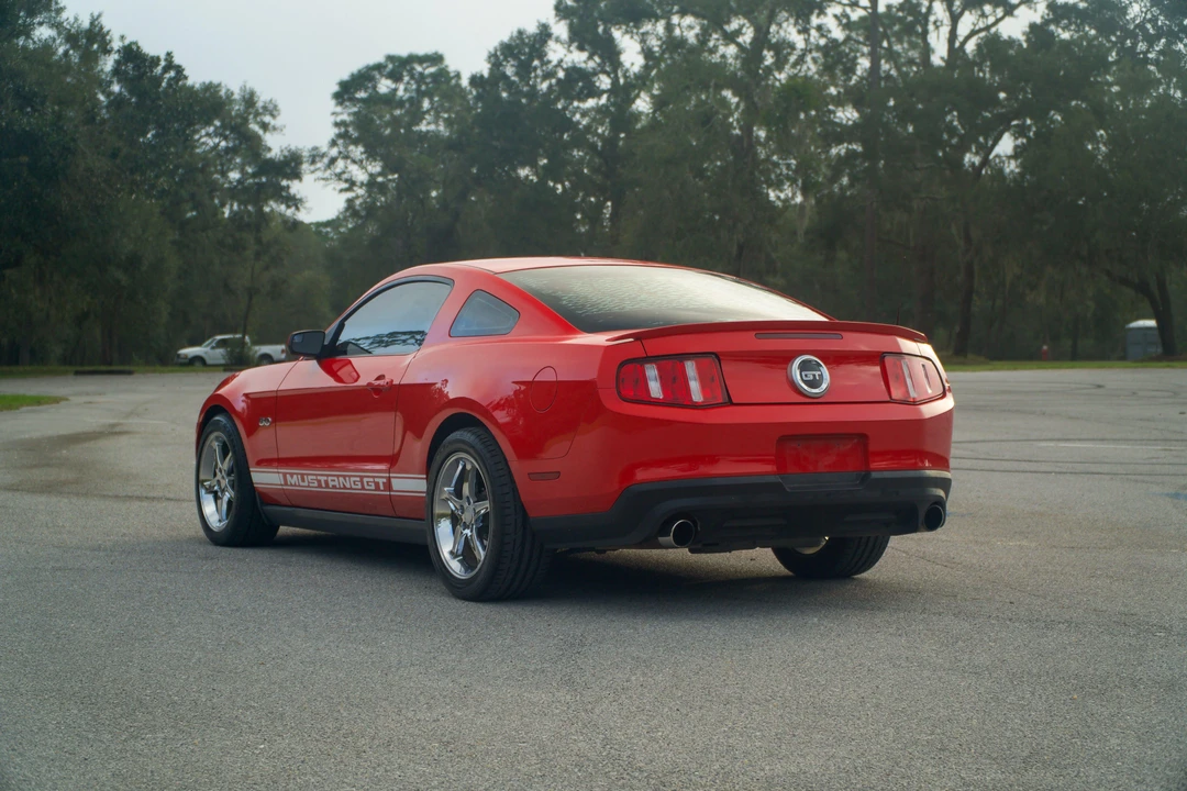 2011 Ford S197 Mustang - Image 8 of 31