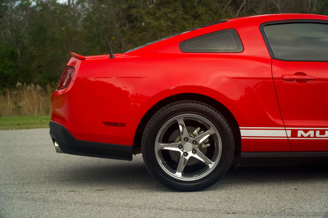 2011 Ford S197 Mustang - Image 25 of 31
