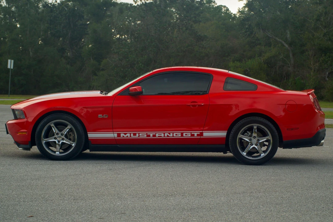 2011 Ford S197 Mustang - Image 3 of 31