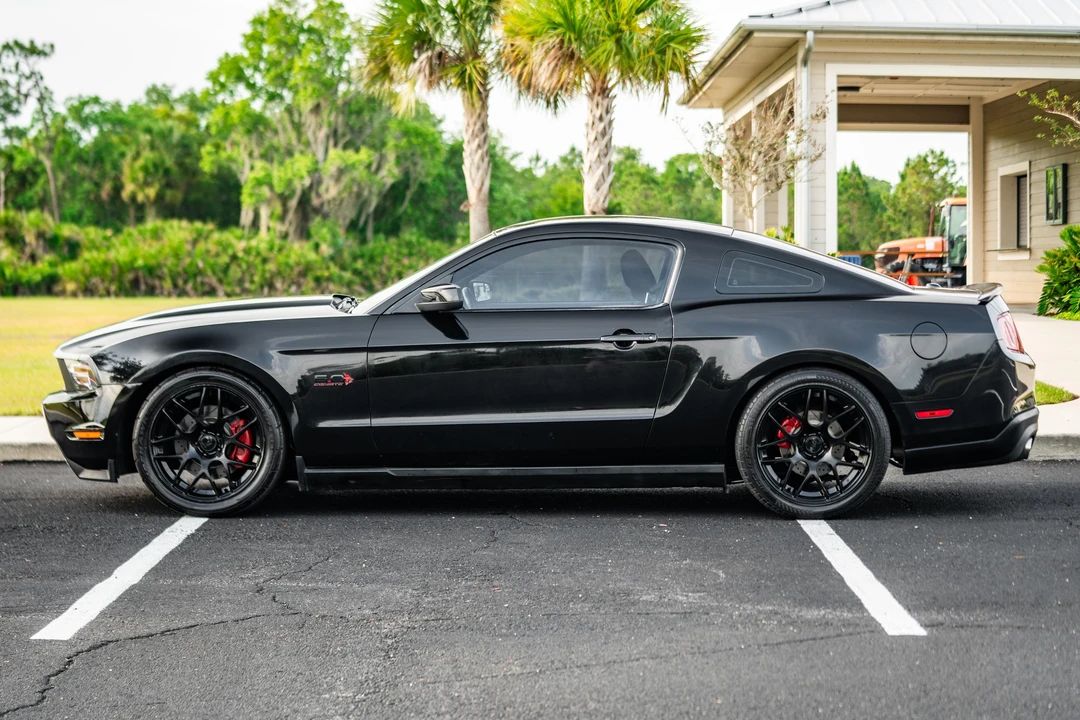 2011 Ford S197 Mustang - Image 14 of 31