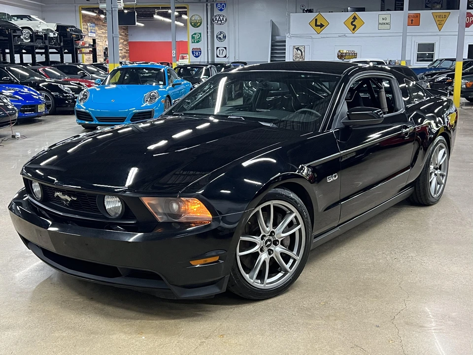 2011 Ford S197 Mustang - Image 9 of 31