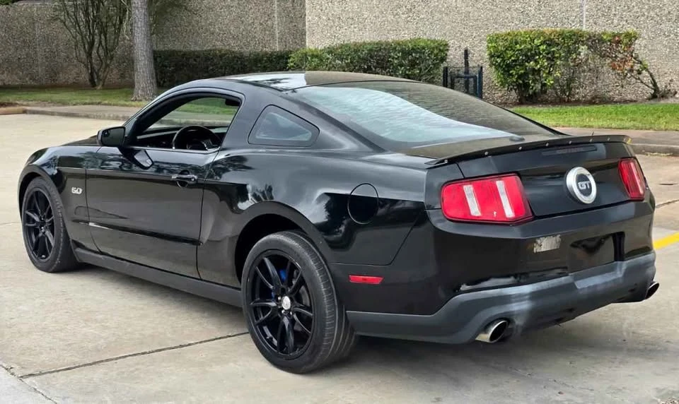 2011 Ford S197 Mustang - Image 6 of 6
