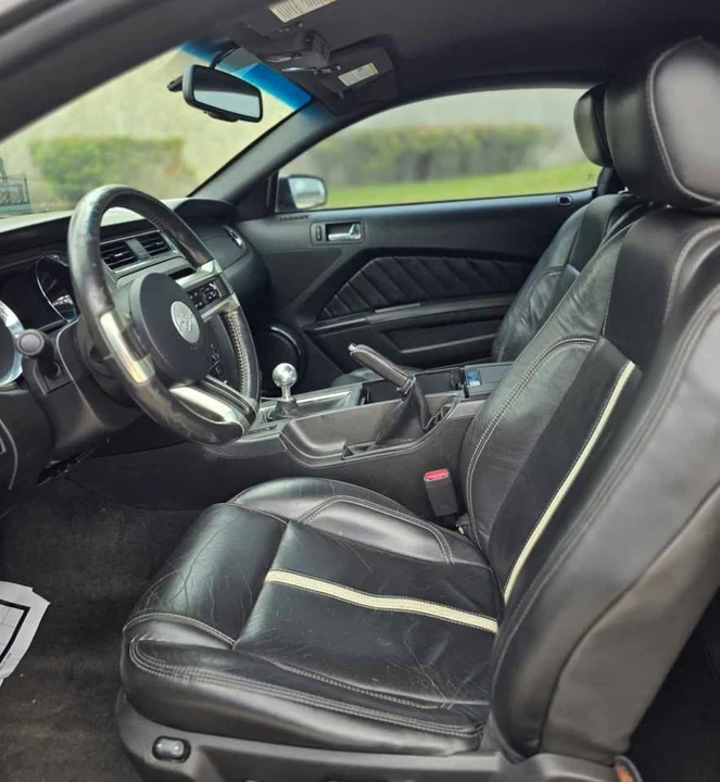 2011 Ford S197 Mustang - Image 4 of 6
