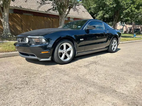 2011 Ford Mustang GT Coupe 2D