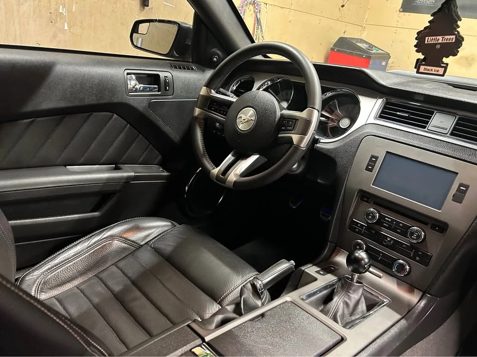 2011 Ford S197 Mustang GT - Image 14 of 15