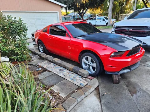 2011 Ford Mustang GT Coupe 2D