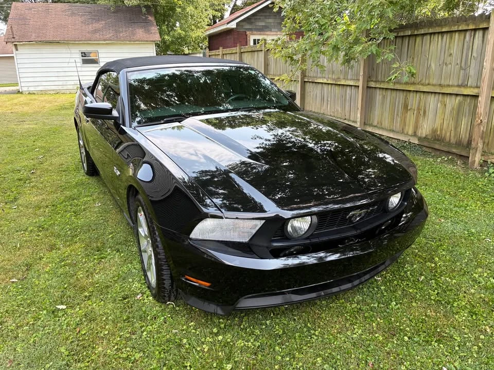2011 Ford S197 Mustang GT - Image 2 of 7