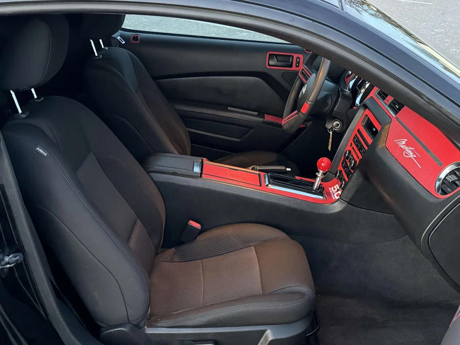 2011 Ford S197 Mustang - Image 15 of 21