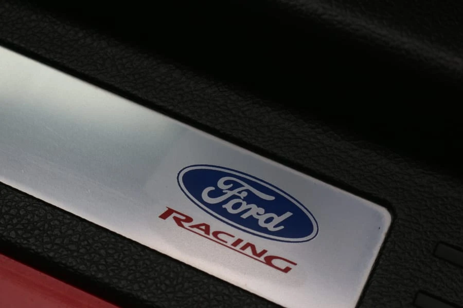 2011 Ford S197 Mustang - Image 11 of 12