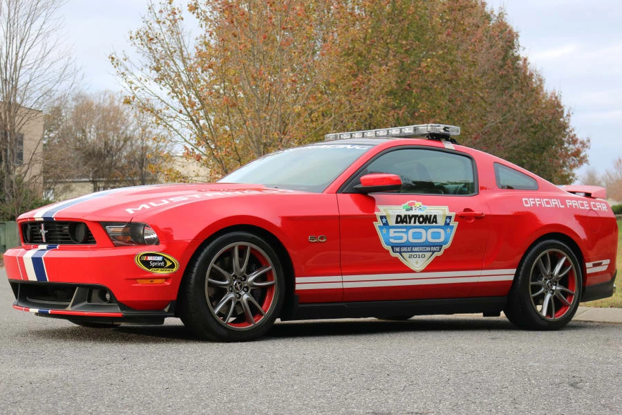 2011 Ford S197 Mustang - Image 12 of 12
