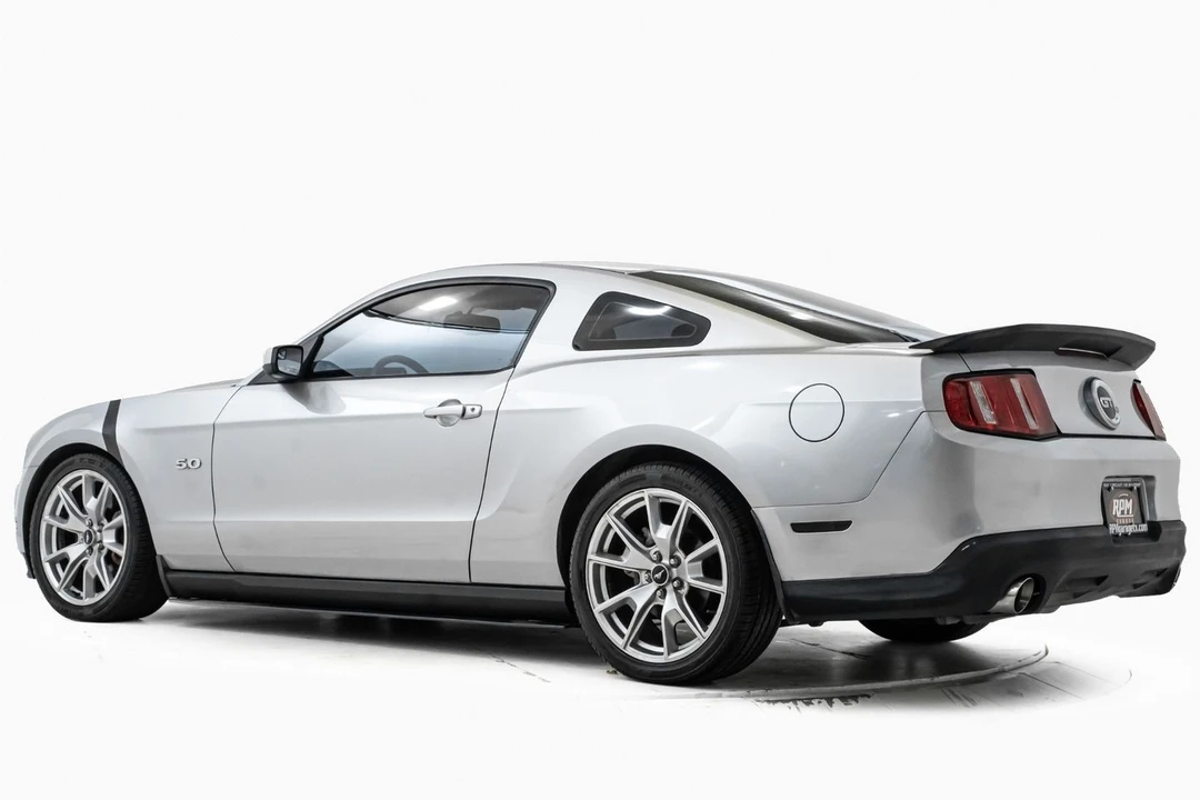 2011 Ford S197 Mustang GT - Image 13 of 31