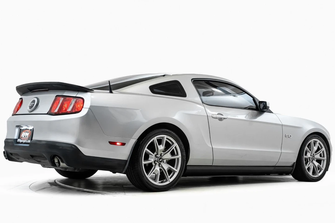2011 Ford S197 Mustang GT - Image 5 of 31