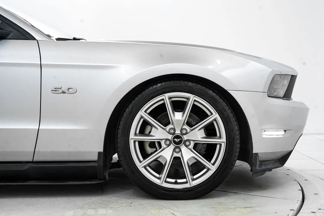 2011 Ford S197 Mustang GT - Image 17 of 31