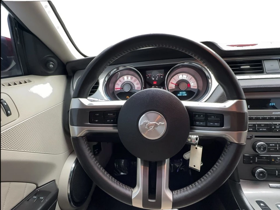 2011 Ford S197 Mustang - Image 30 of 31