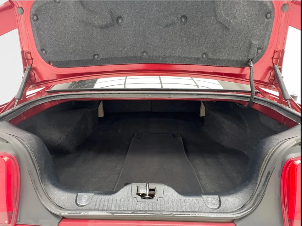 2011 Ford S197 Mustang - Image 16 of 21