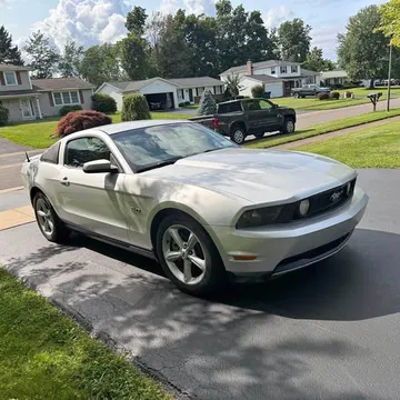 2011 Ford Mustang GT Premium
