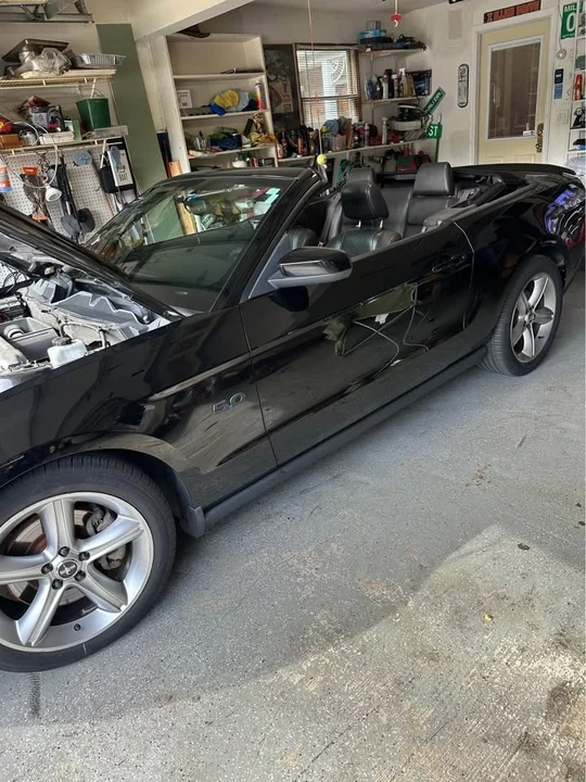 2011 Ford S197 Mustang - Image 3 of 9