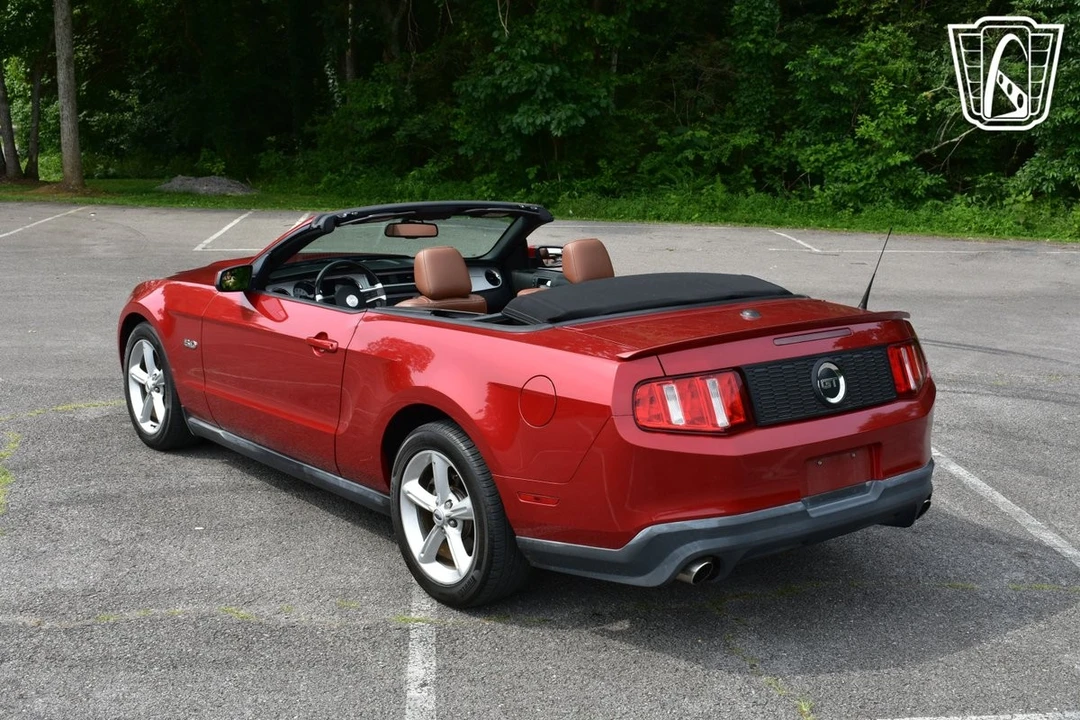 2011 Ford S197 Mustang - Image 10 of 12