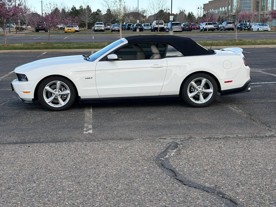 2011 Ford S197 Mustang - Image 8 of 31