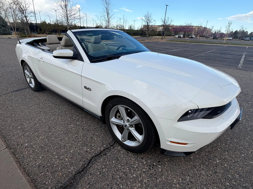 2011 Ford S197 Mustang - Image 15 of 31