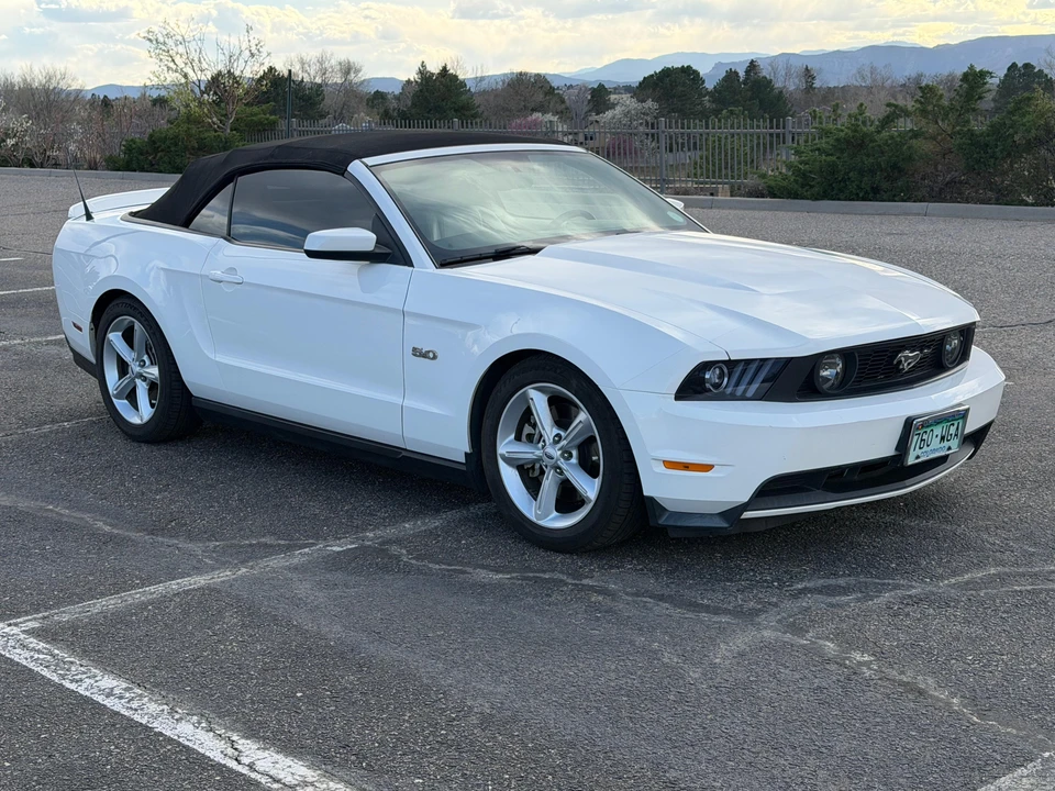 2011 Ford S197 Mustang - Image 16 of 31