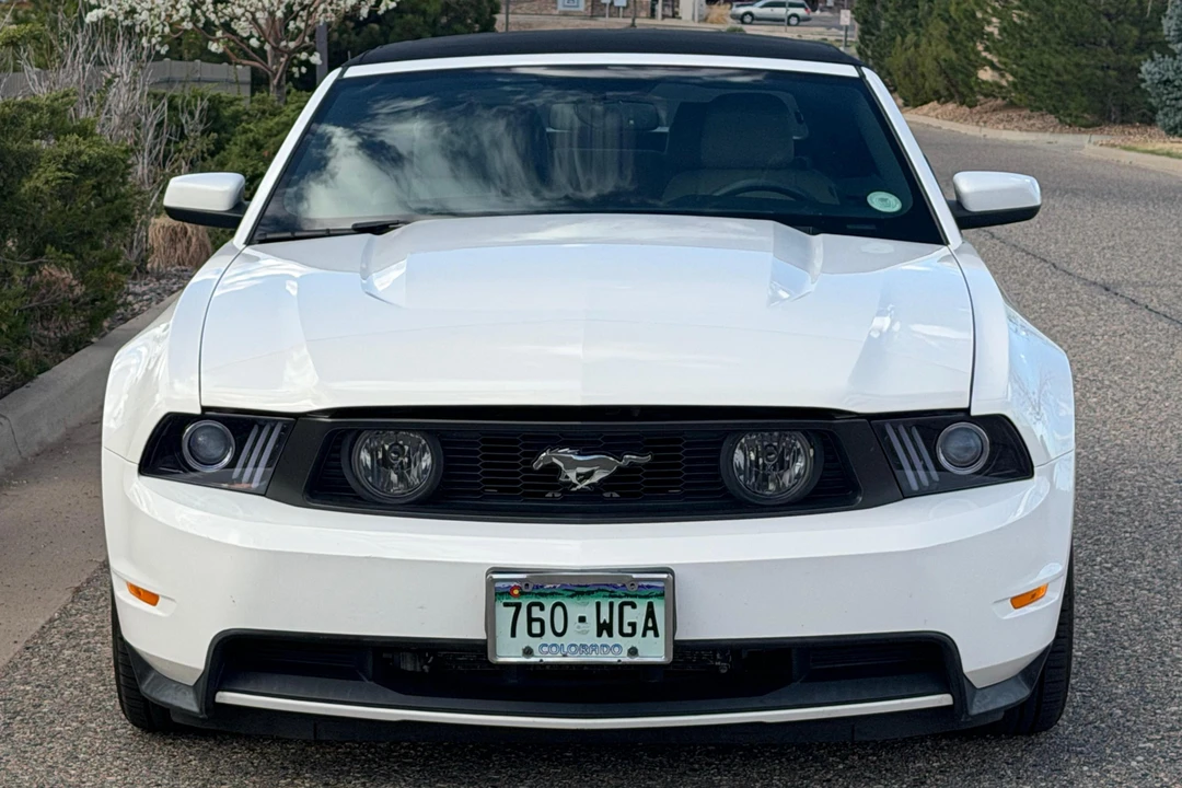 2011 Ford S197 Mustang - Image 2 of 31