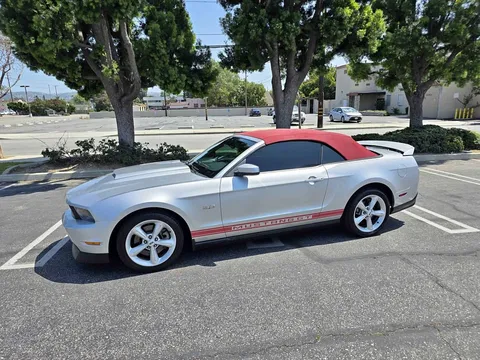 2011 Ford Mustang GT Premium Convertible 2D