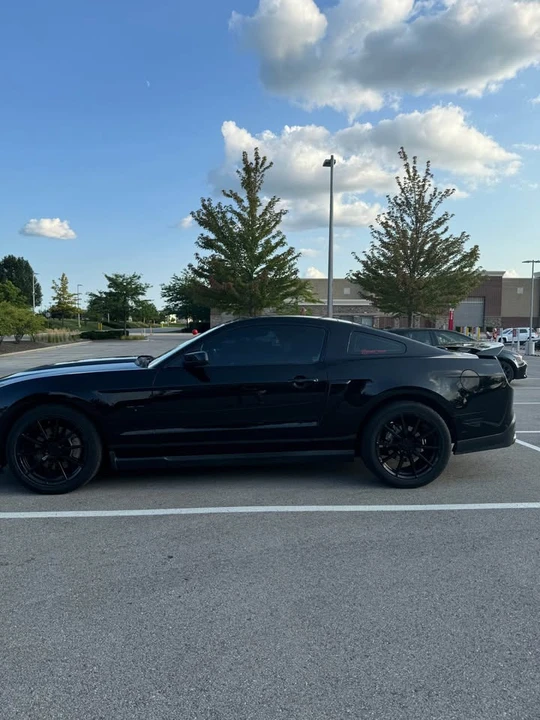 2011 Ford S197 Mustang GT - Image 4 of 10