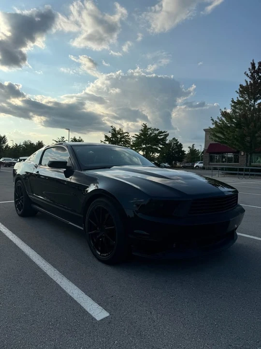 2011 Ford S197 Mustang GT - Image 2 of 10
