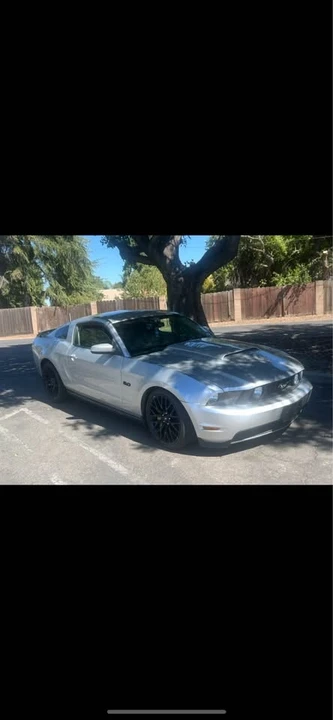2011 Ford S197 Mustang - Image 4 of 4
