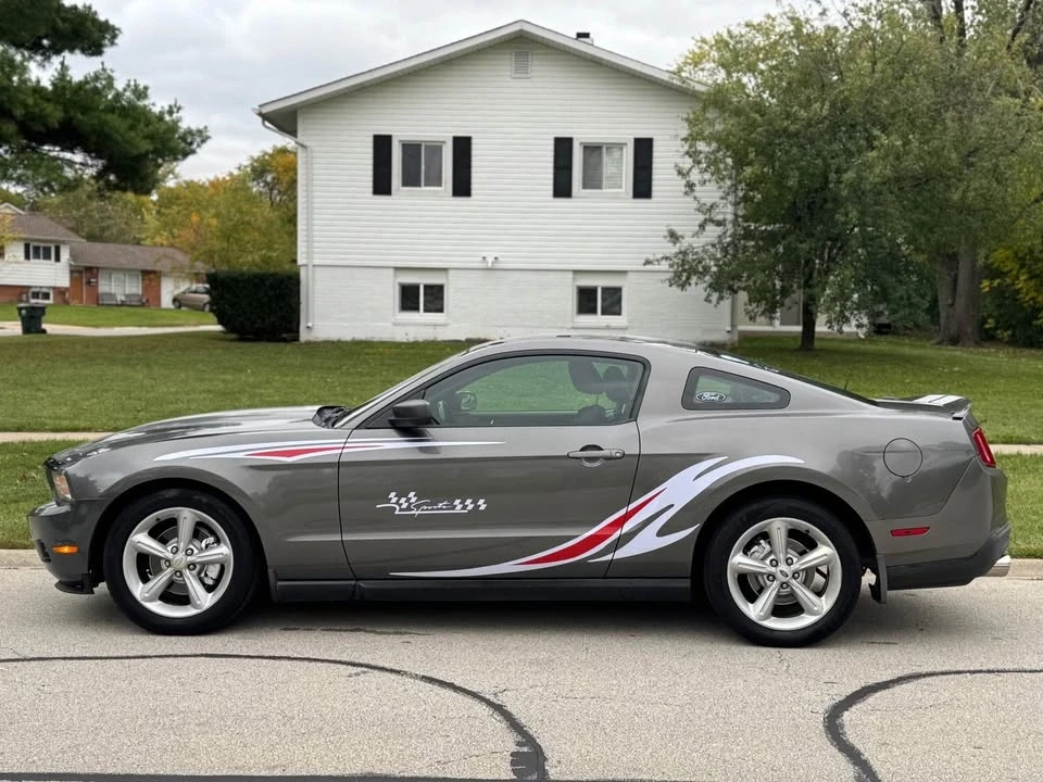 2011 Ford S197 Mustang - Image 7 of 13