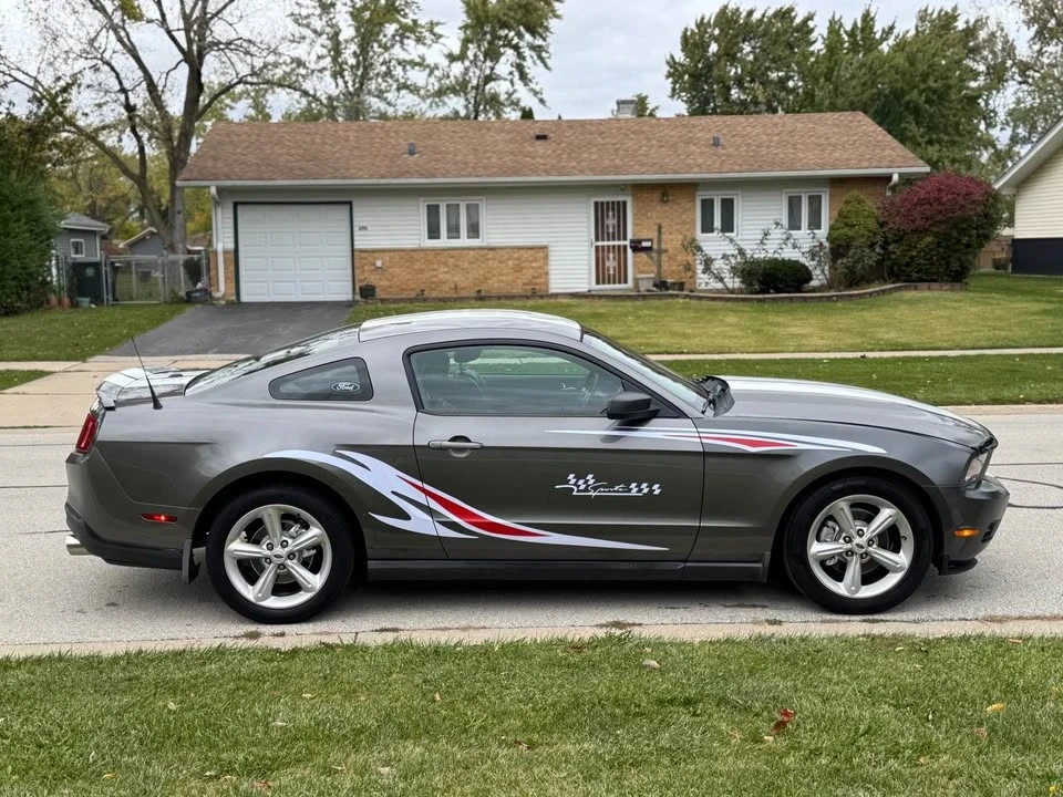 2011 Ford S197 Mustang - Image 8 of 13