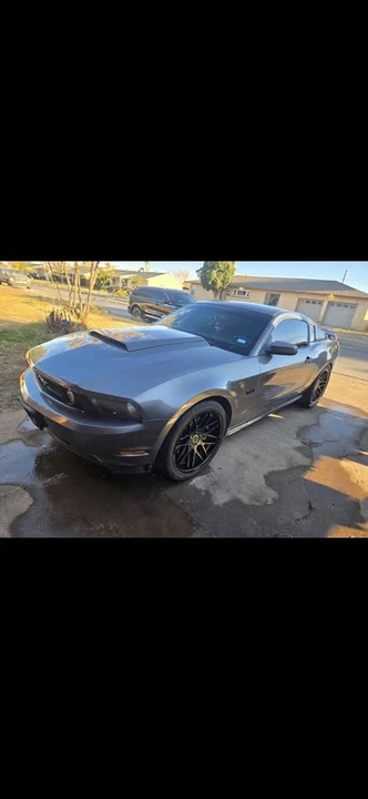 2011 Ford S197 Mustang GT - Image 2 of 11