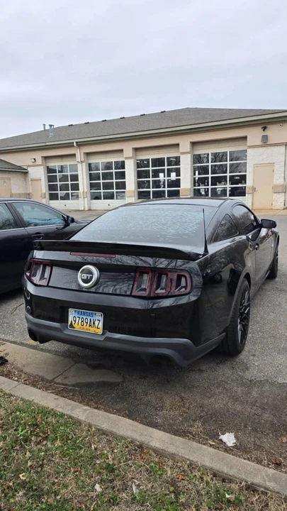 2011 Ford S197 Mustang GT - Image 2 of 8