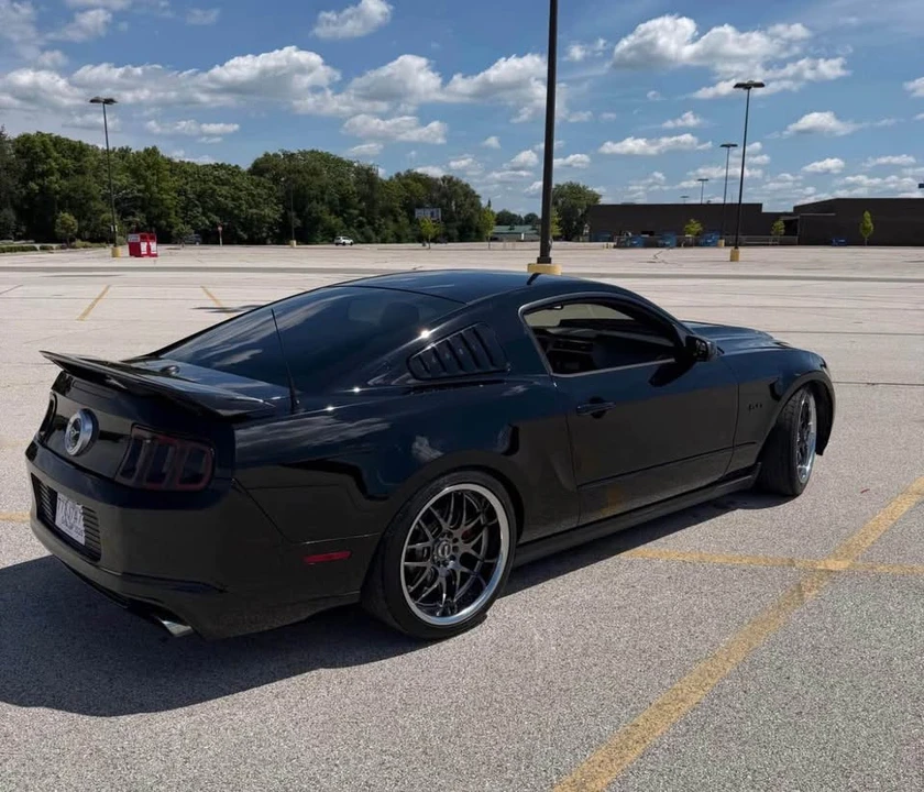 2011 Ford S197 Mustang GT - Image 5 of 5
