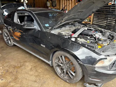 2011 Ford Mustang GT Premium Coupe 2D