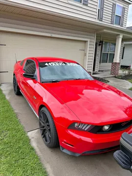2011 Ford Mustang GT Premium Coupe 2D