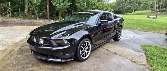 2011 Ford Mustang GT Premium Coupe 2D