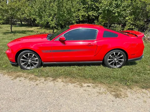 2011 Ford Mustang GT Premium Coupe 2D
