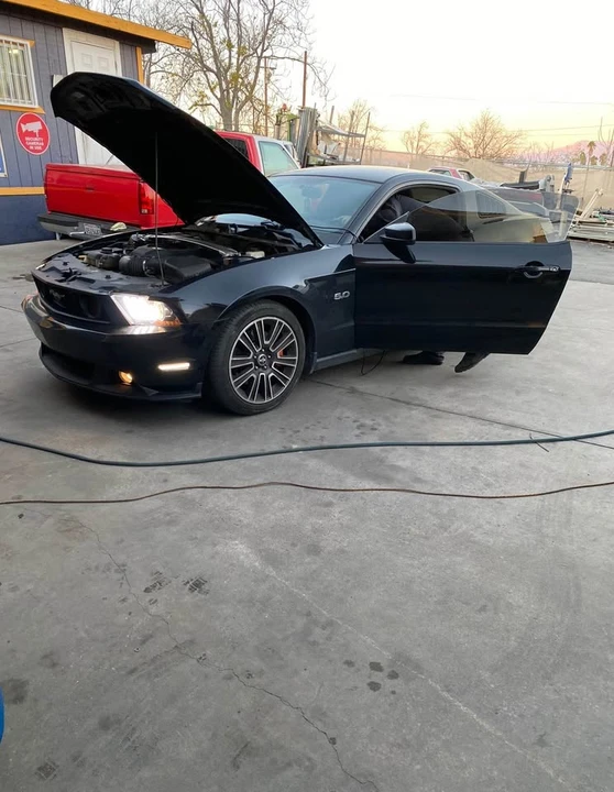 2011 Ford S197 Mustang GT - Image 2 of 6