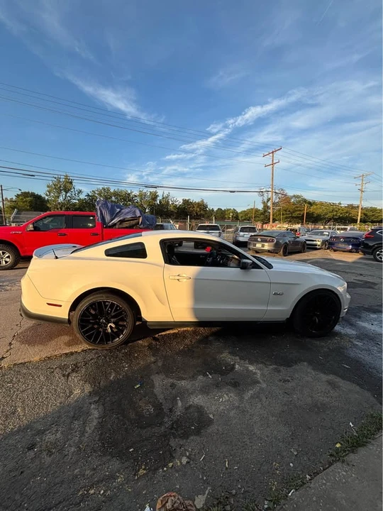 2011 Ford S197 Mustang GT - Image 3 of 7