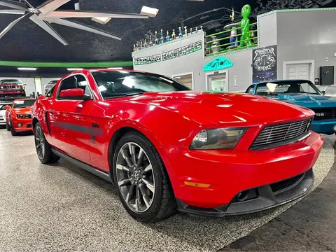 2011 Ford Mustang GT Premium Coupe 2D