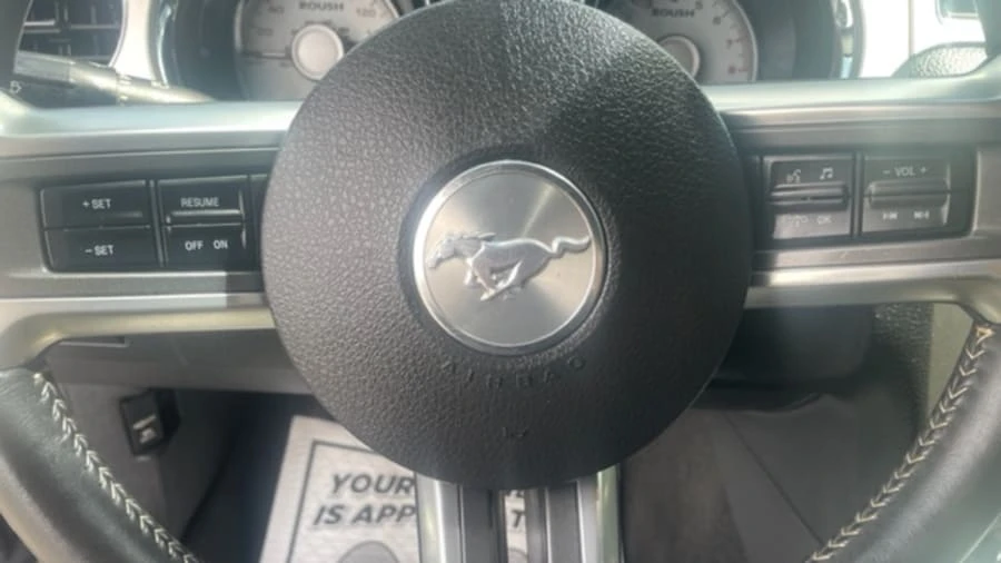 2011 Ford S197 Mustang - Image 6 of 23