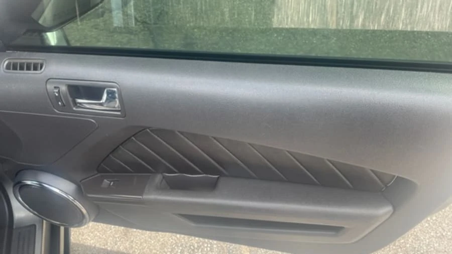2011 Ford S197 Mustang - Image 18 of 23