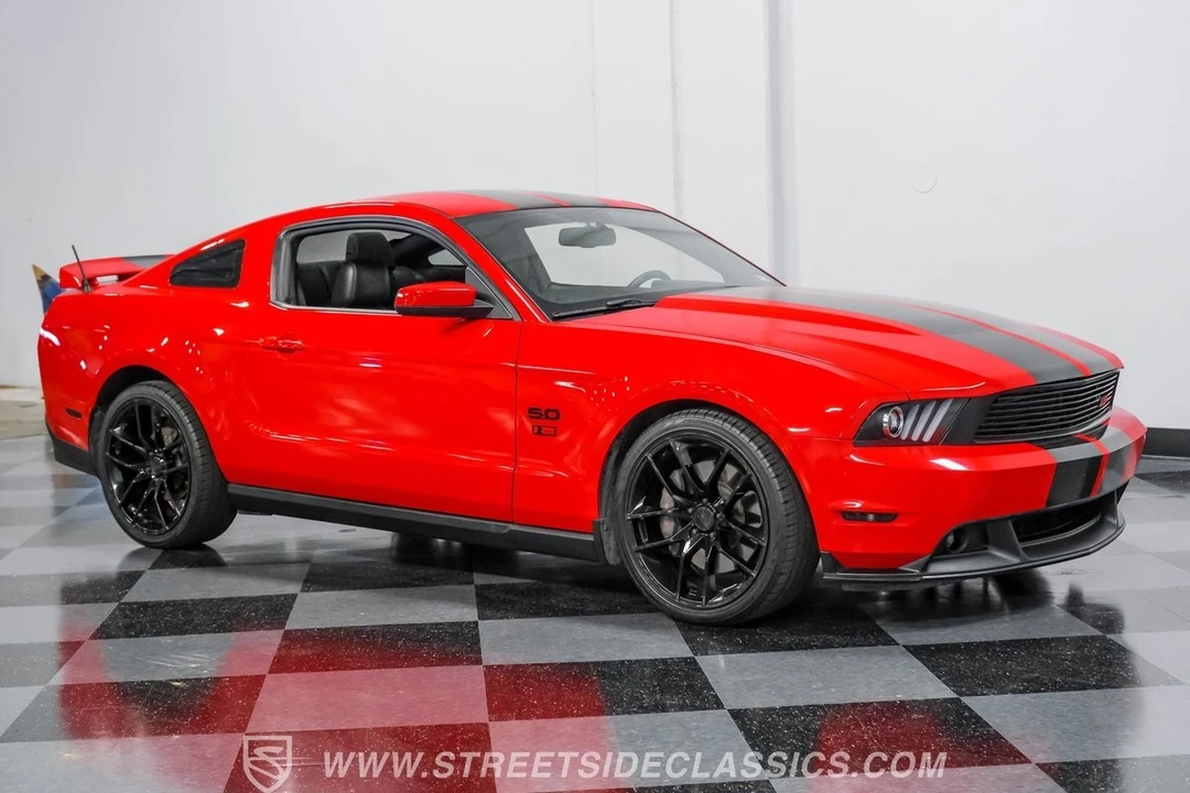2011 Ford S197 Mustang - Image 14 of 21