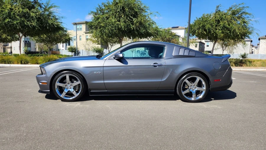 2011 Ford S197 Mustang - Image 2 of 16