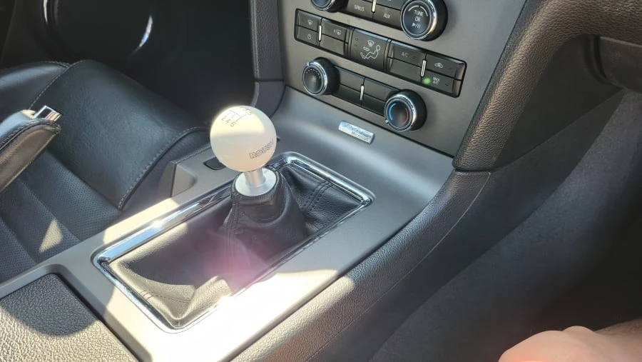 2011 Ford S197 Mustang - Image 13 of 16