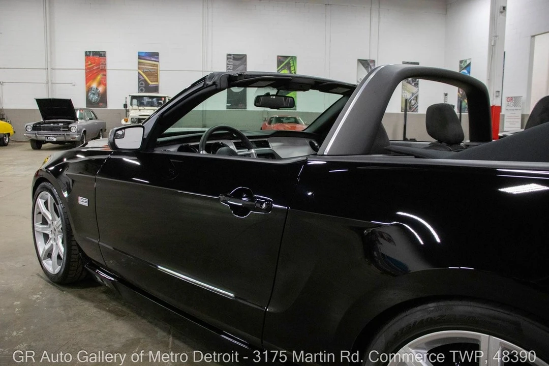 2011 Ford S197 Mustang - Image 23 of 31