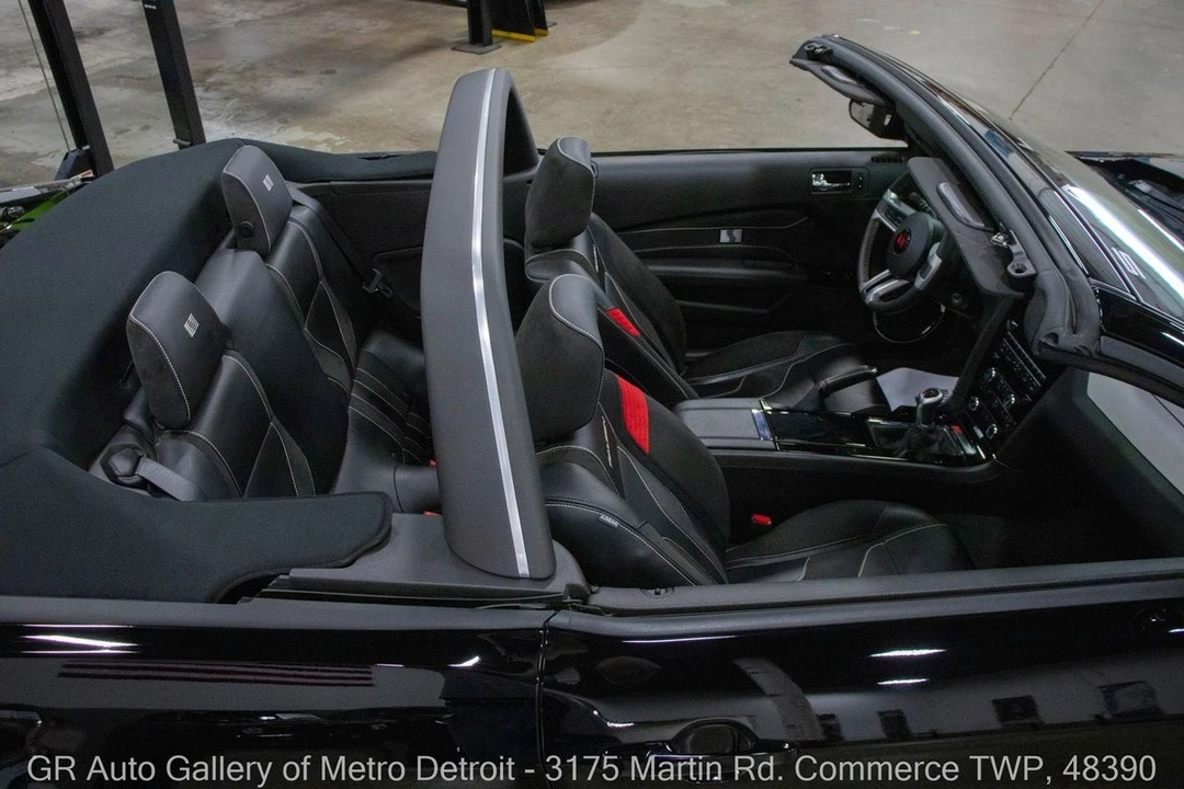 2011 Ford S197 Mustang - Image 15 of 31