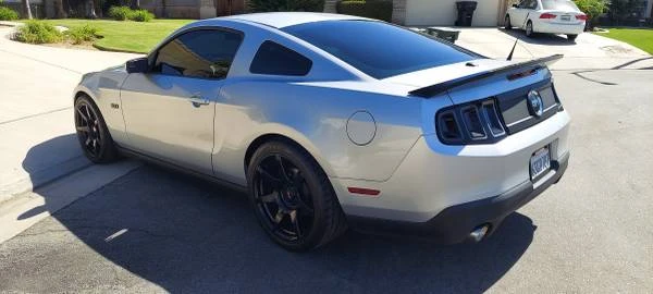 2011 Ford S197 Mustang - Image 16 of 21